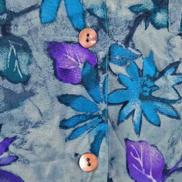 Vintage Chico's Design 100% Silk Blue Purple Floral Button-Up Shirt Beachy - Picture 5 of 7